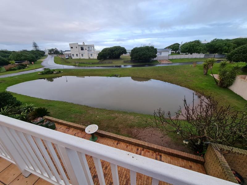 3 Bedroom Property for Sale in Kleinbaai Western Cape